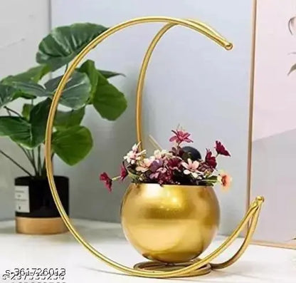 Whats Trendy Moon-Shaped Gold Metal Vase